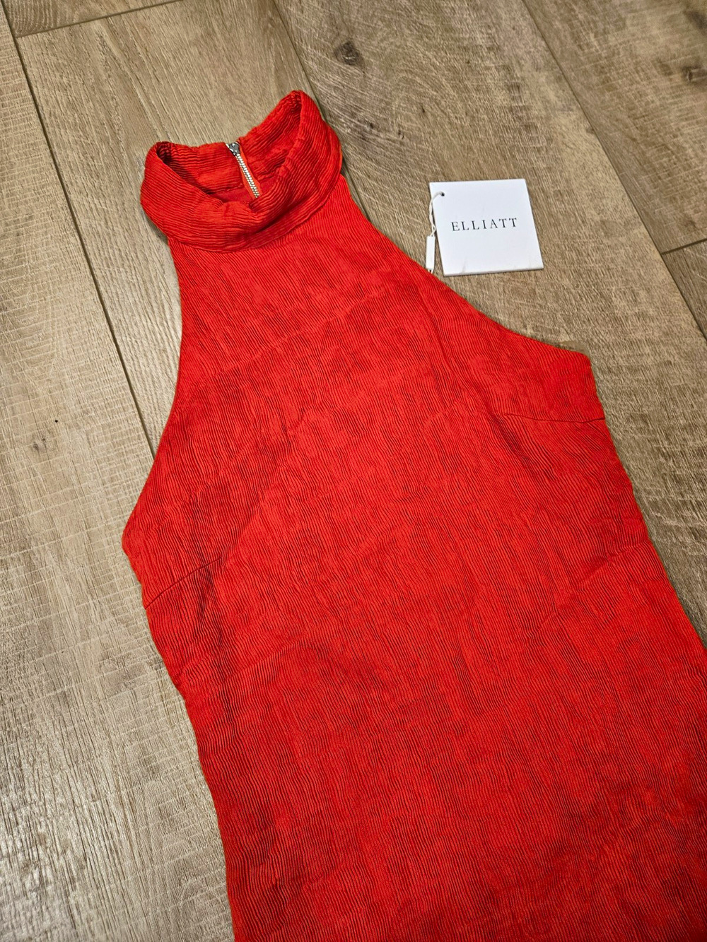 Elliatt Felice Asymmetric Halter Dress Red Crinkle Ruffle Midi NWT Women's M